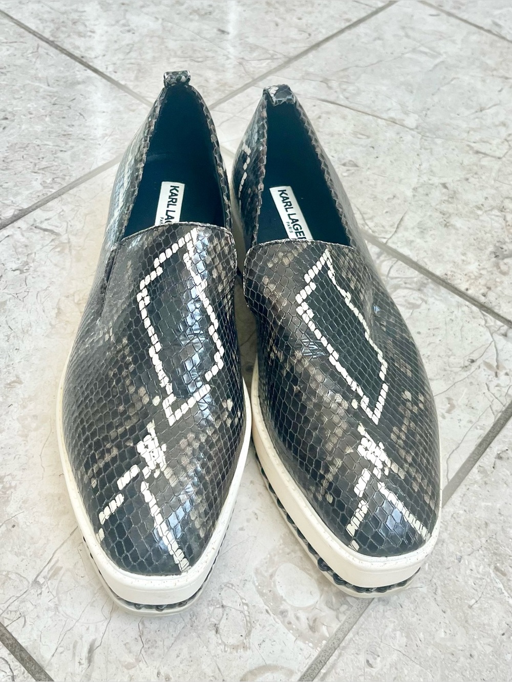 Karl Lagerfeld Black Snakeskin-Print Platform Loafers